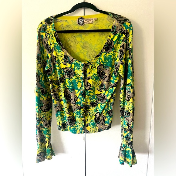 Forever 21 Bell sleeved sweater - Picture 1 of 3